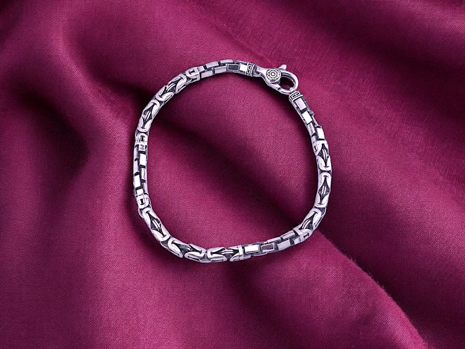 Mangalsutras Image