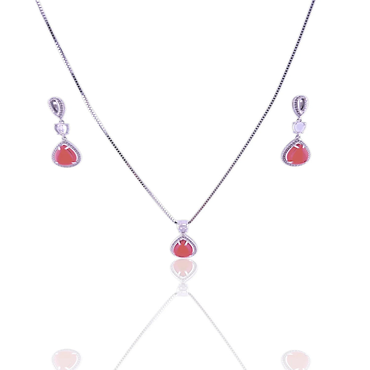 Red colour chain set