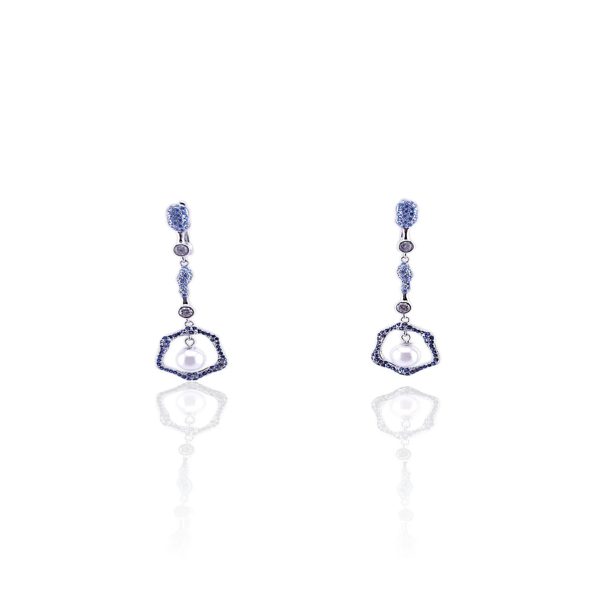 Fancy hanging pearl earring