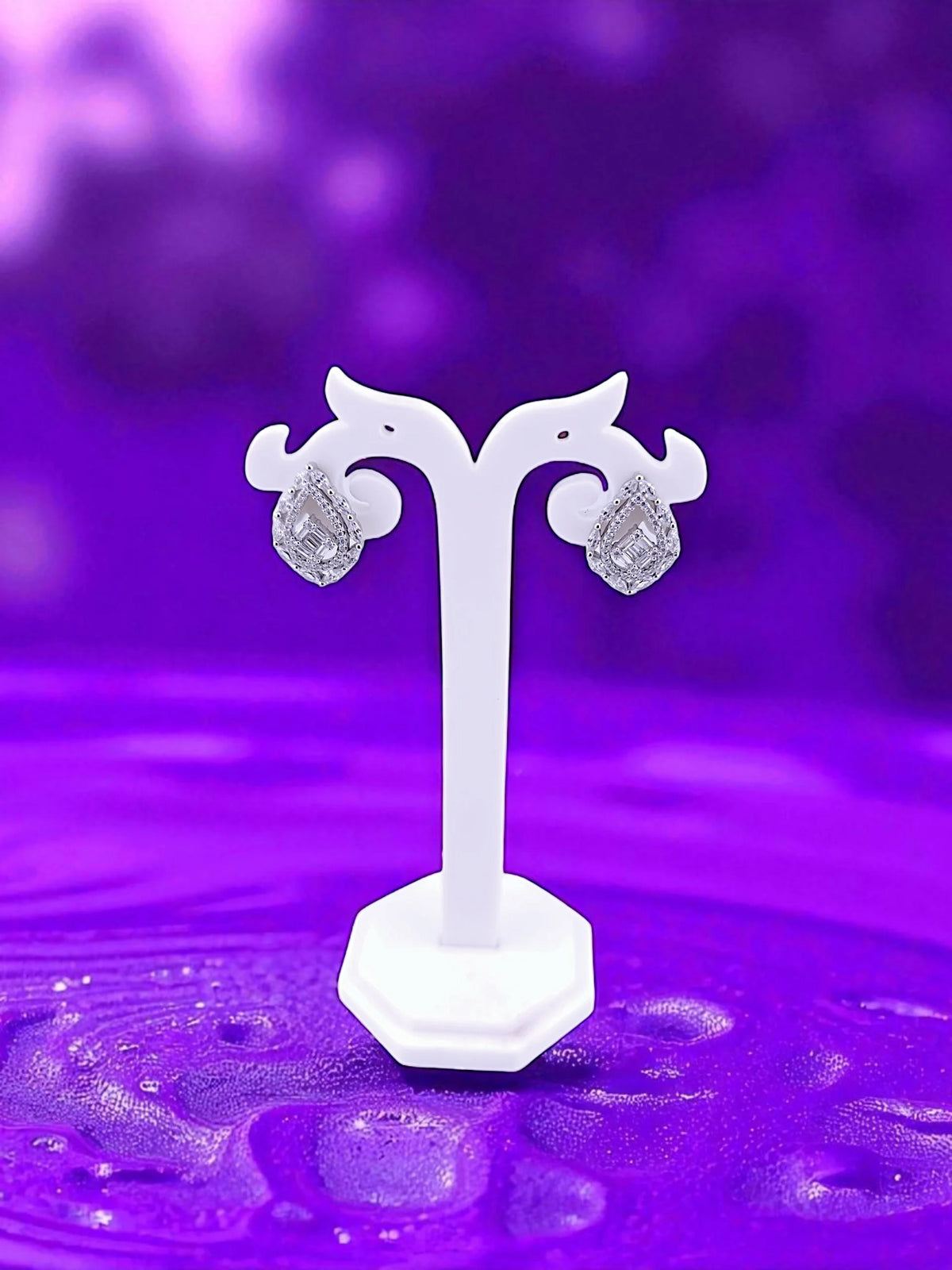 Fancy design stone earring