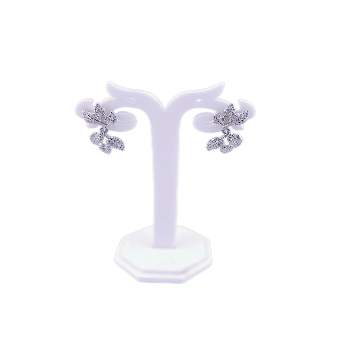 Fancy leaves design earring