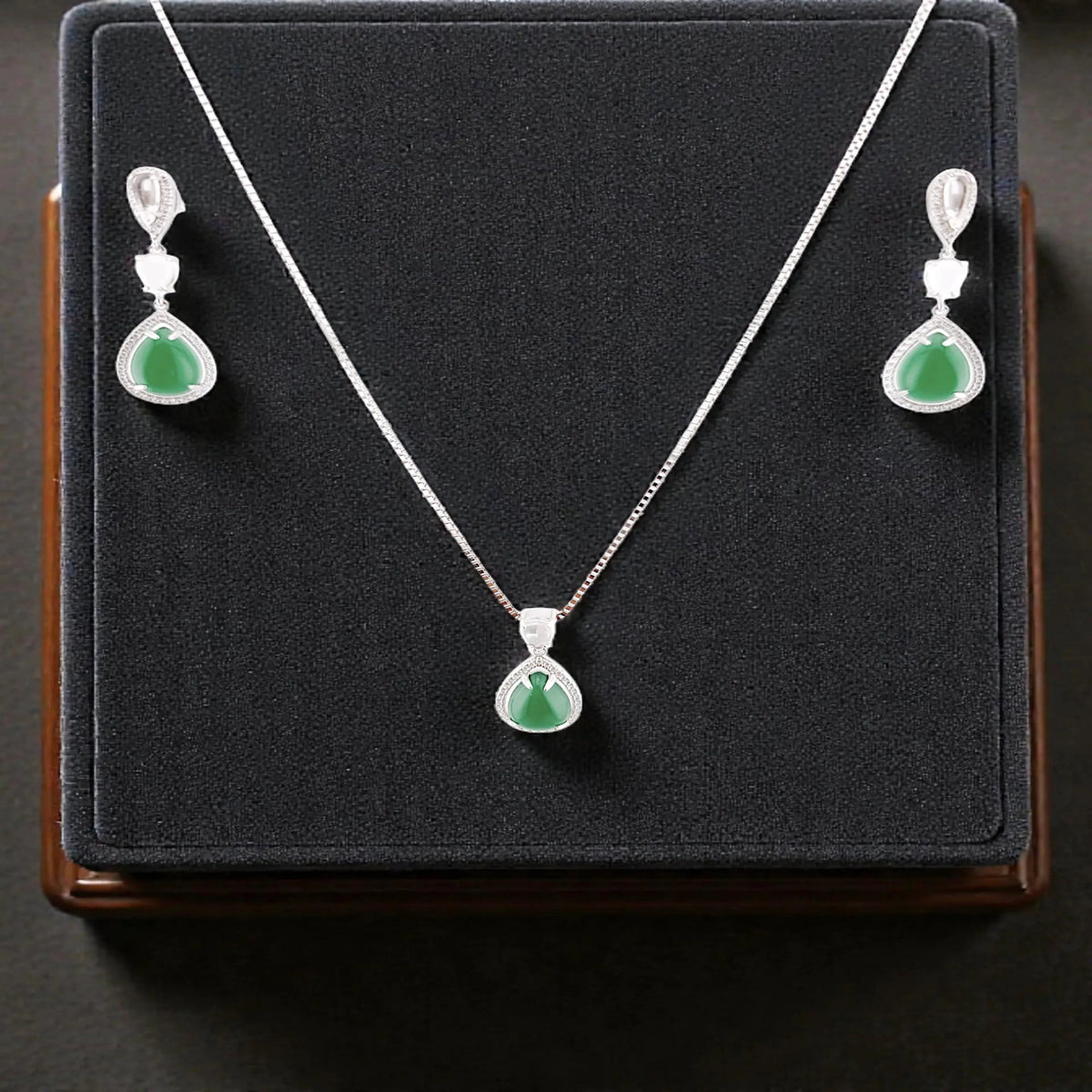 Primium chain set