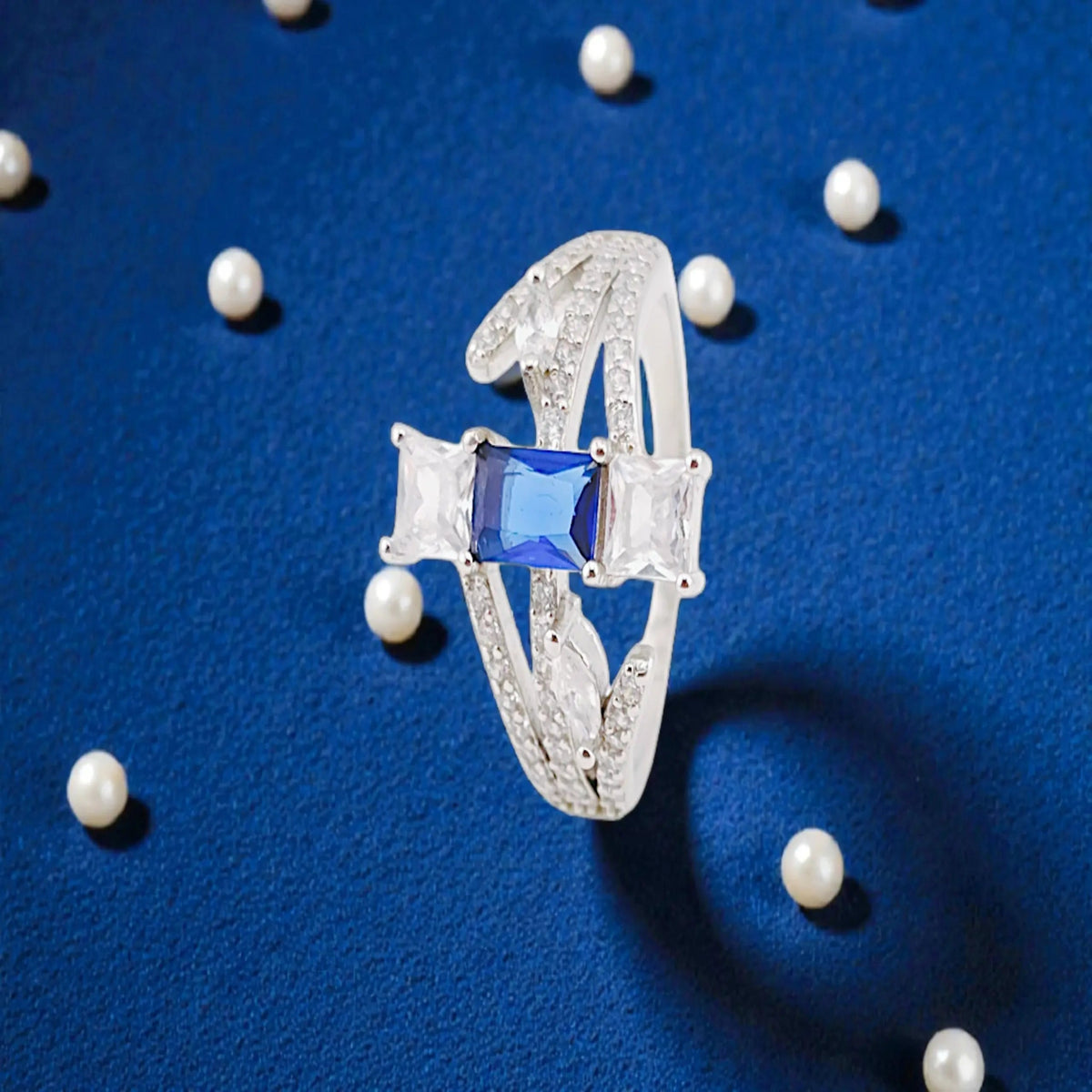 Fancy women ring