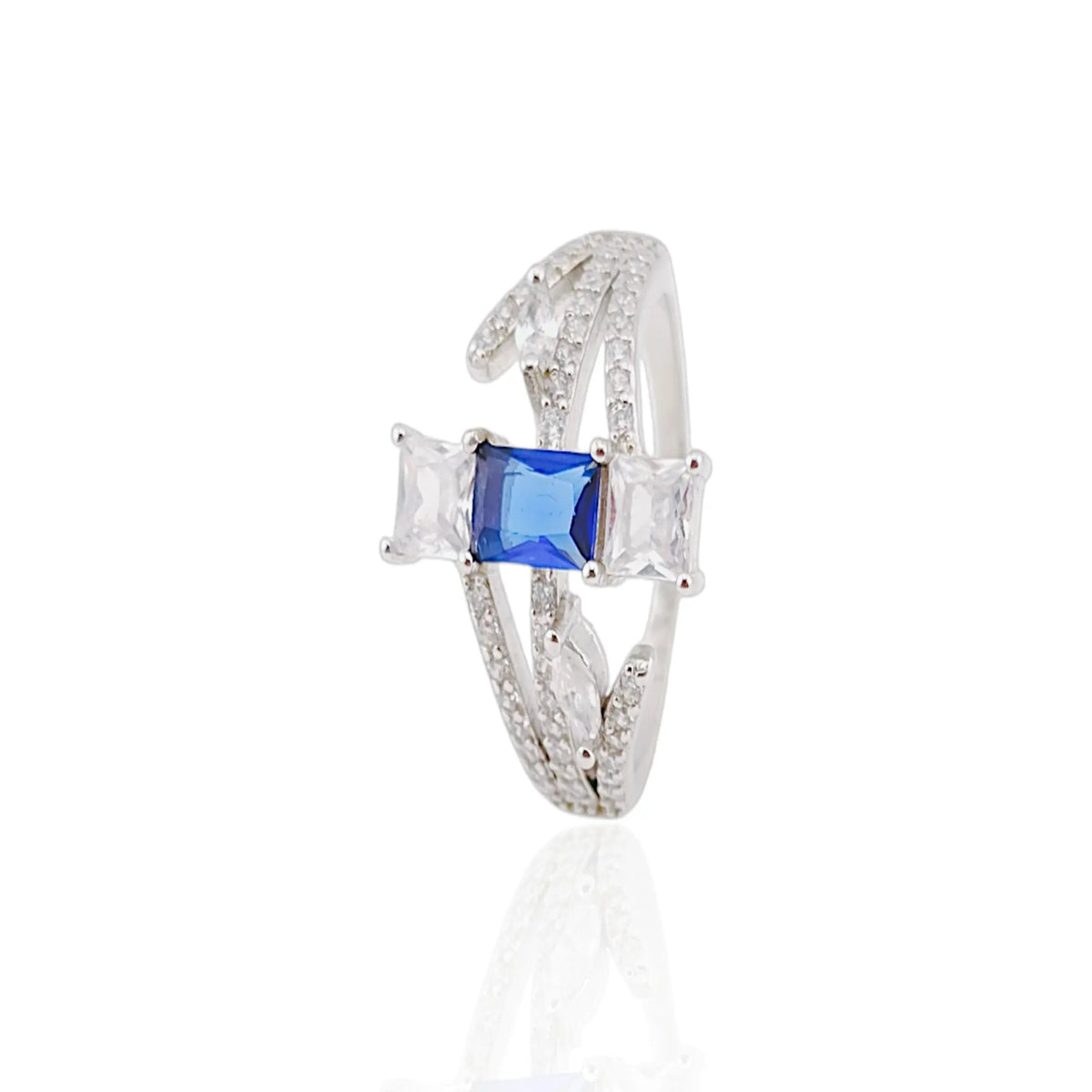 Fancy women ring