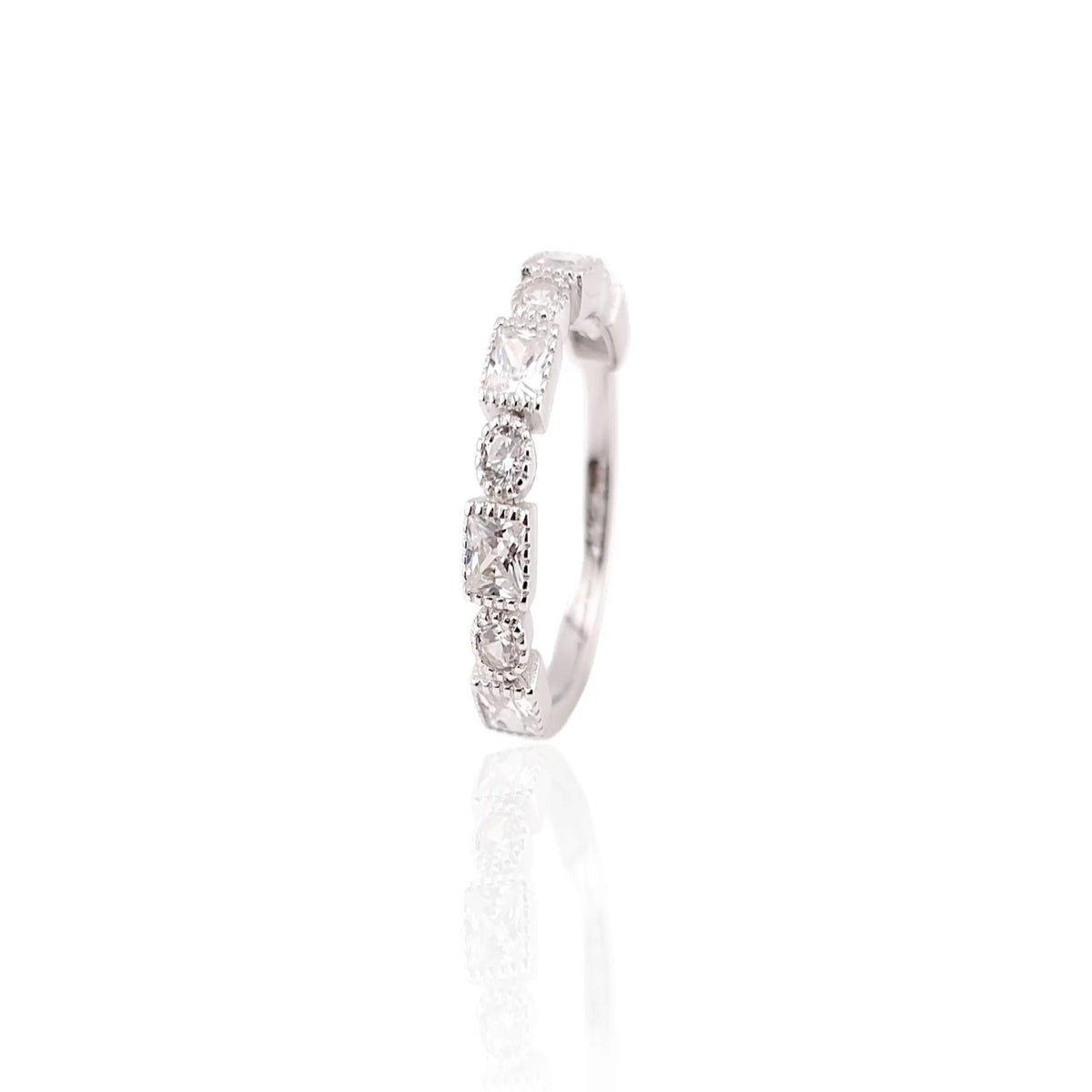 Fancy silver women ring