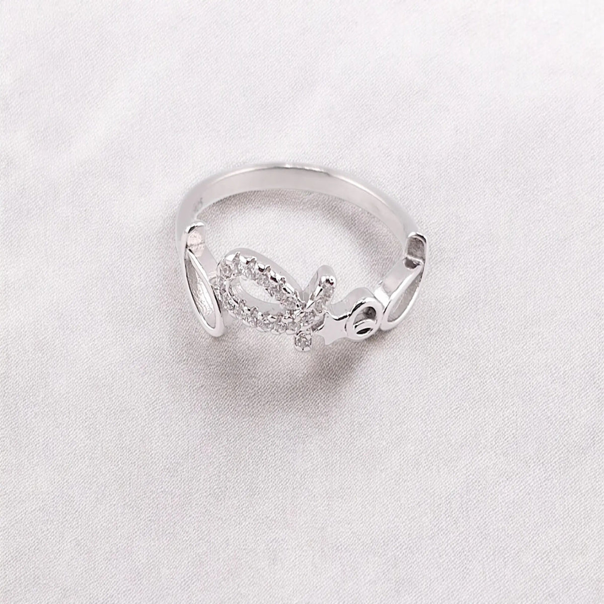 Premium silver Love Women ring