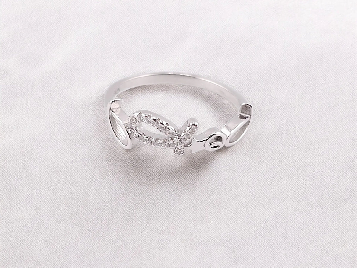 Premium silver Love Women ring