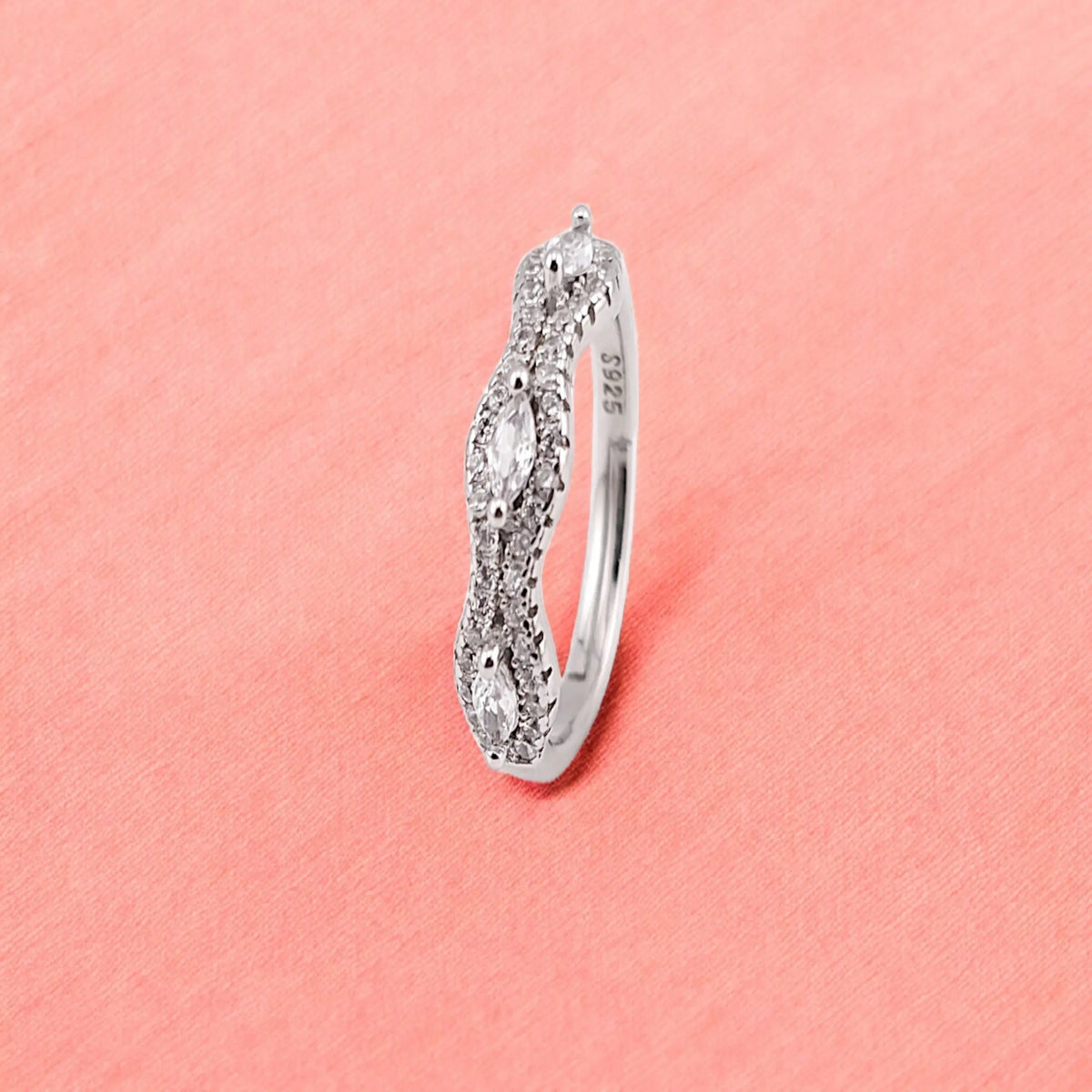Three stone women ring