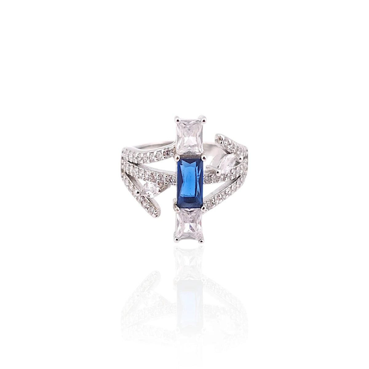 Fancy women ring