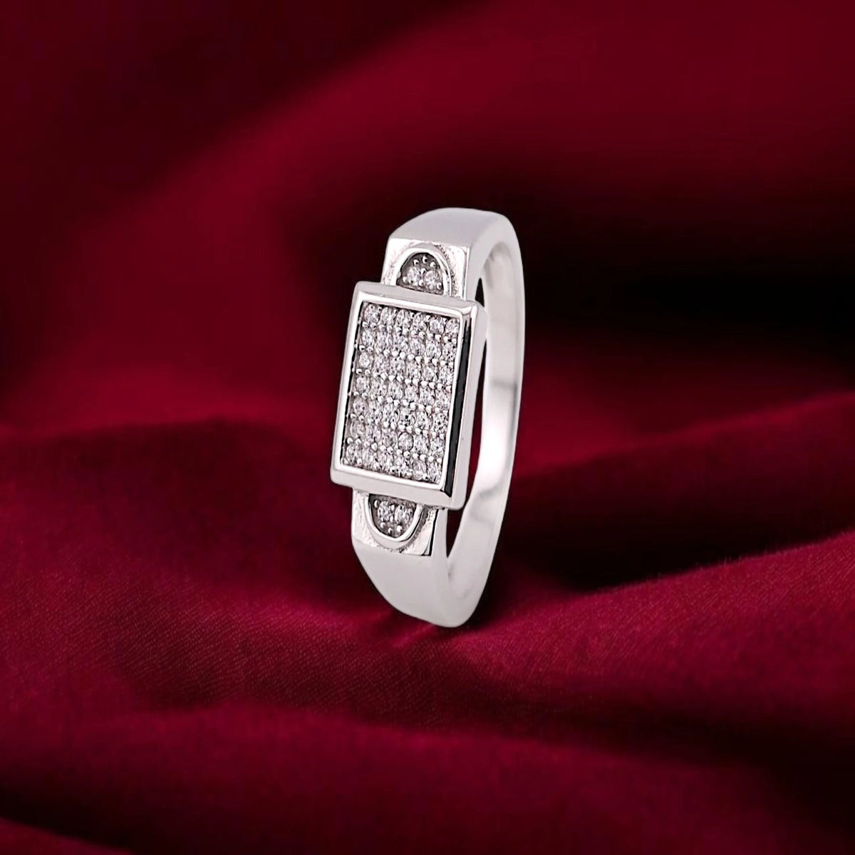 Square shape stone men ring
