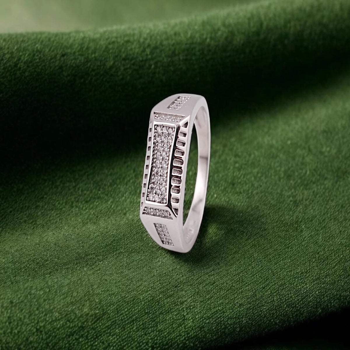 Fancy men ring