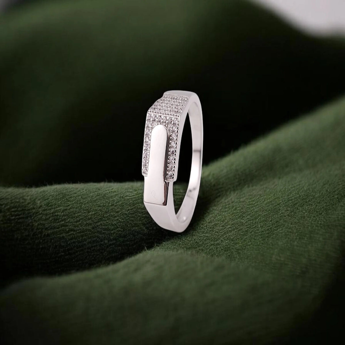 Premium cut men ring